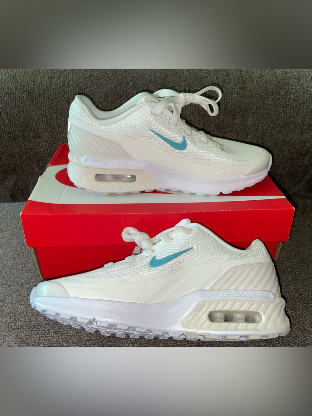Women’s Size 6 Nike W AIR MAX BIA Shoes